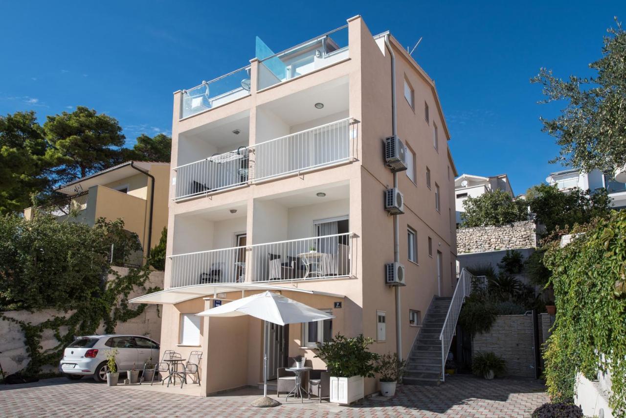 Apartments Amneris تروغير المظهر الخارجي الصورة