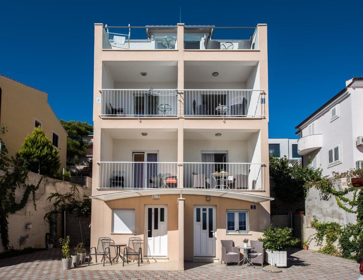Apartments Amneris تروغير المظهر الخارجي الصورة