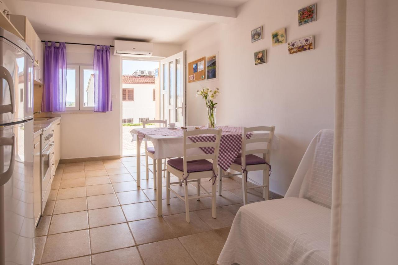 Apartments Amneris تروغير المظهر الخارجي الصورة