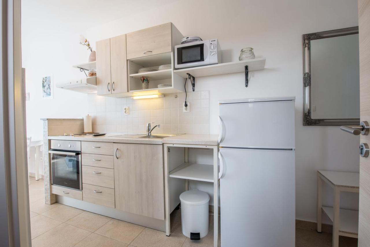 Apartments Amneris تروغير المظهر الخارجي الصورة