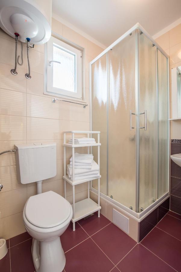 Apartments Amneris تروغير المظهر الخارجي الصورة