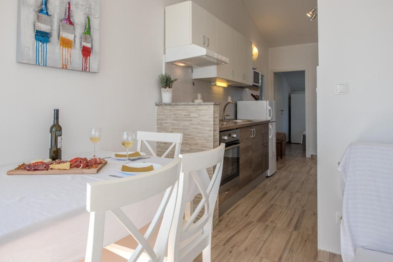 Apartments Amneris تروغير المظهر الخارجي الصورة
